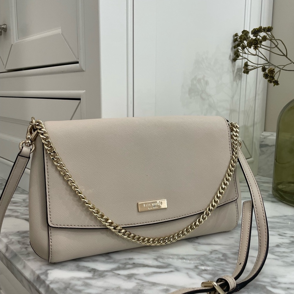 Kate Spade Cream Crossbody Bag with Gold Chain